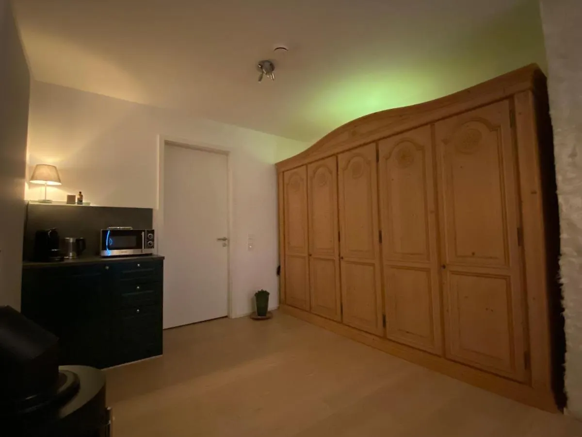 Alpen-Panorama Suite - Einzigartige Privatsuite Hoch Ueber Muenchen, 12Tes Og, Alpenblick, Loggia, Whirlpool, 15 Minuten Zum Zentrum, Ruhe Und Erholung In Der Stadt Muenchen Fuer Privat Und Geschaeftlich Reisende Privatunterkunft